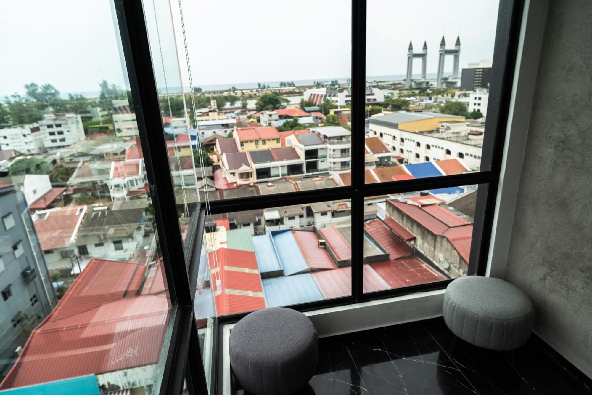 Dj Citi Plaza Hotel & Suites Kuala Terengganu Exterior foto